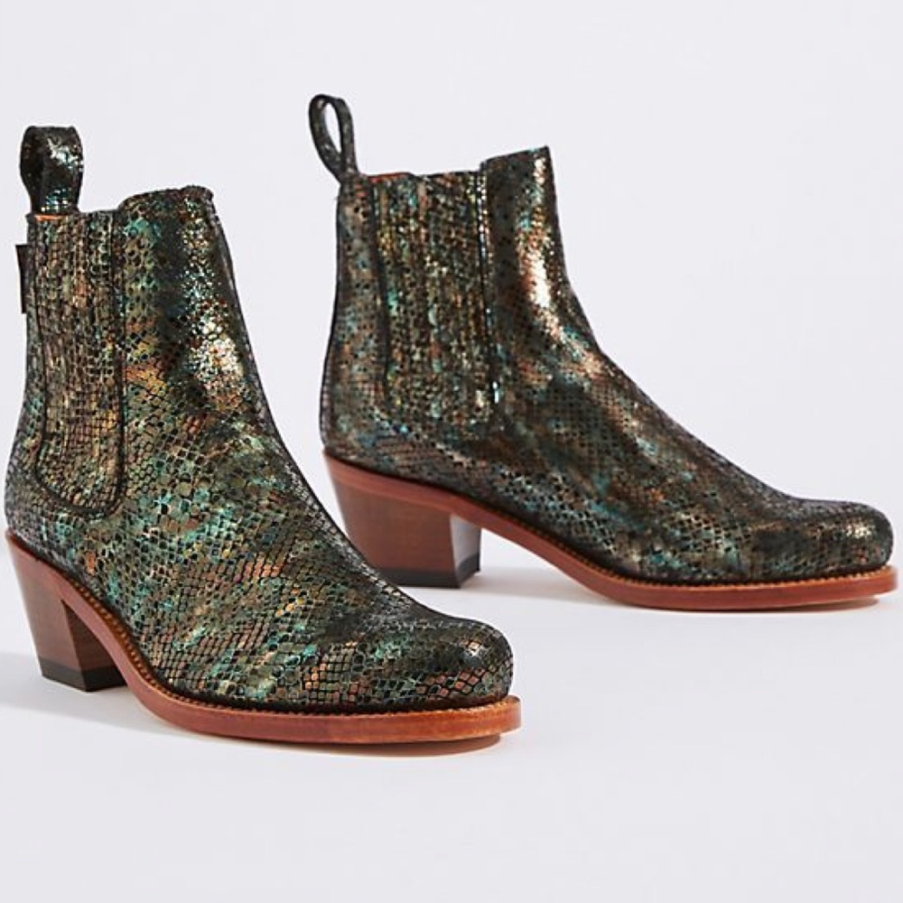 LIKE NEW Penelope Chilvers Salva Chelsea Boots